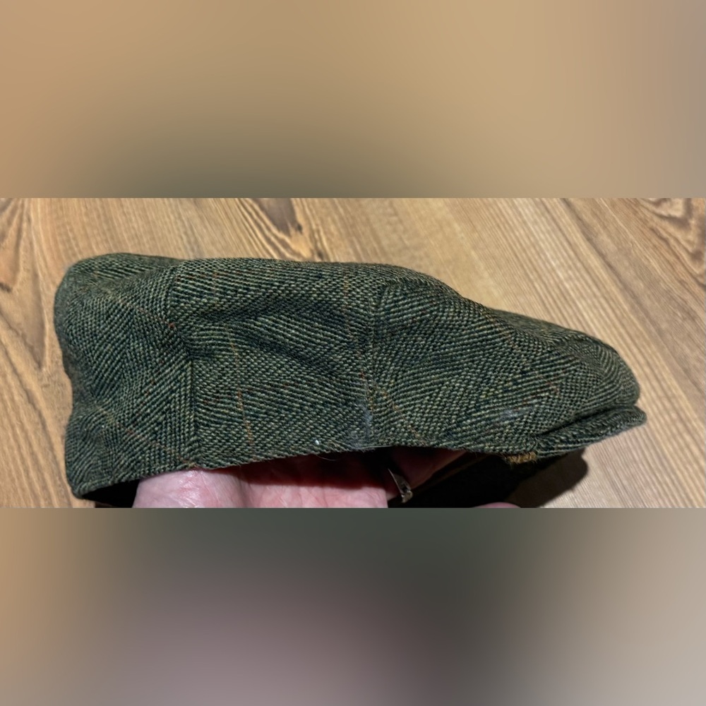 Christys of London green newsboy cap size medium